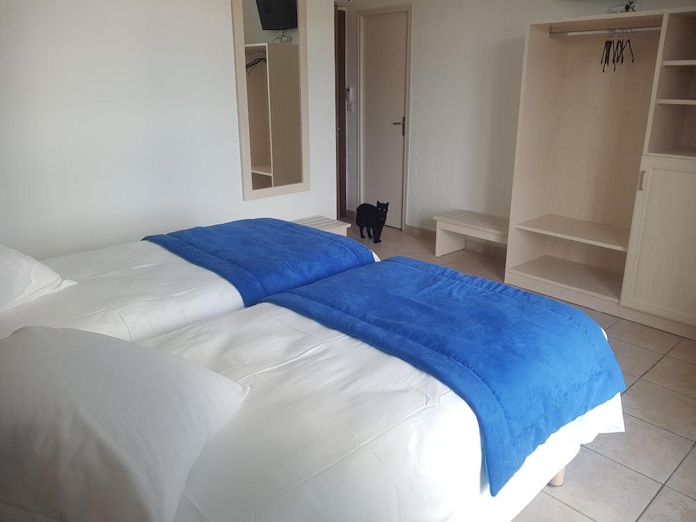 Corsica Hostel Porto-Vecchio, Partie Dortoirs ภายนอก รูปภาพ