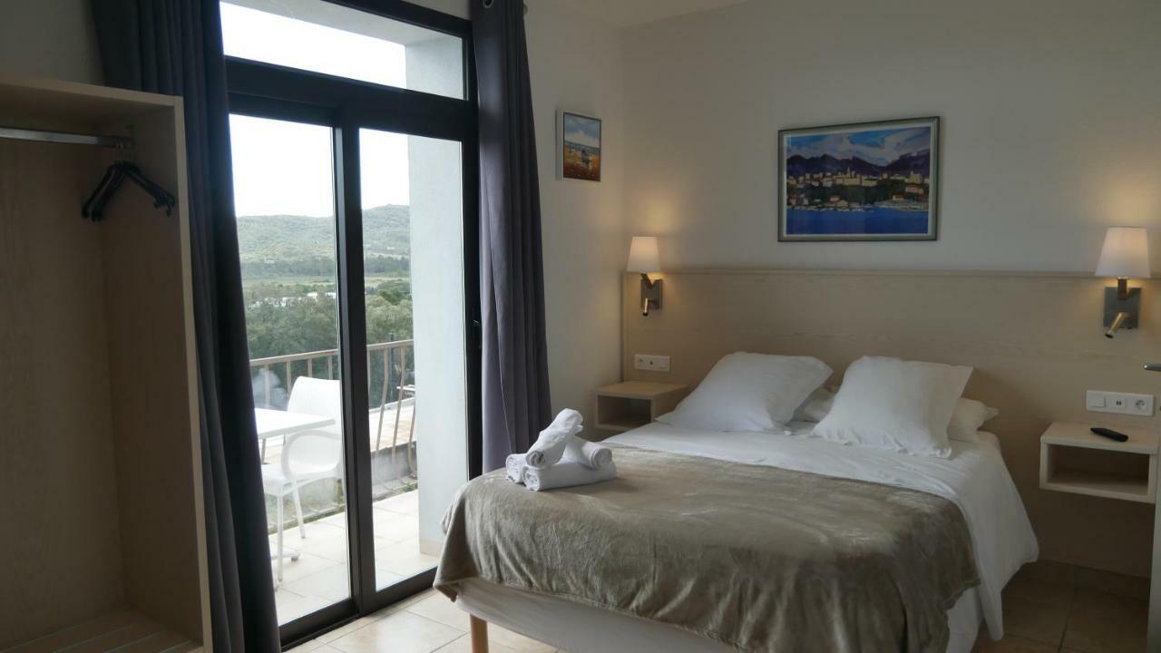 Corsica Hostel Porto-Vecchio, Partie Dortoirs ภายนอก รูปภาพ